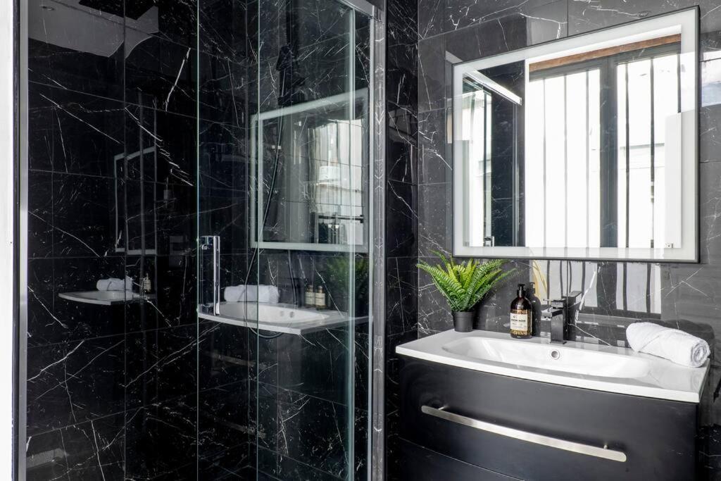 Gembnb Luxury Apartments - Residence Aqueduc Paris Exterior foto